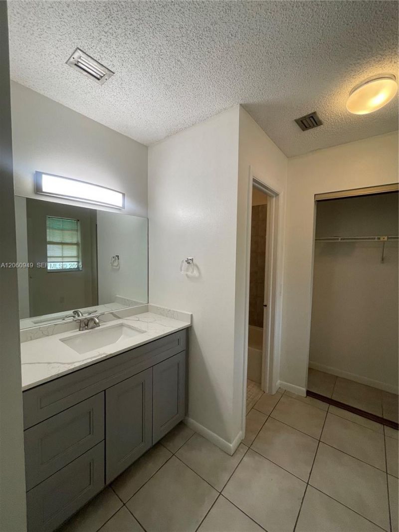 12370 SW 52nd Place, Cooper City, FL 33330 Photo