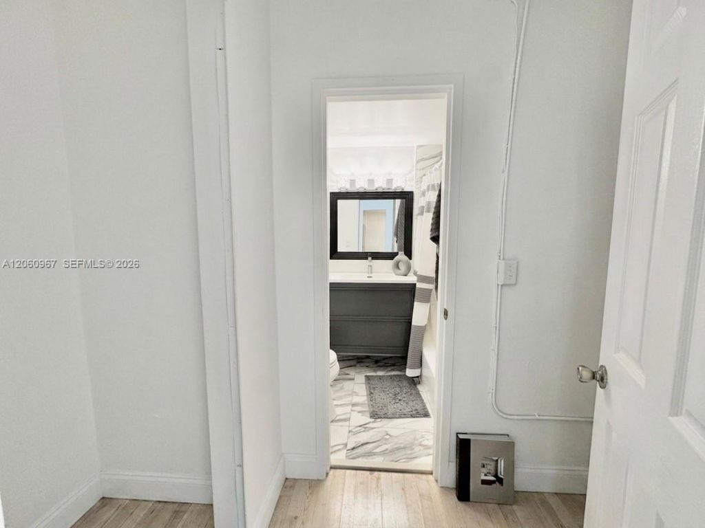 800 West Ave, Unit 632, Miami Beach, FL 33139 Photo