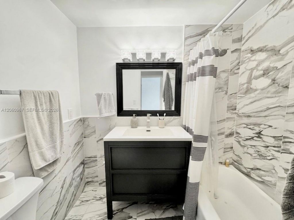 800 West Ave, Unit 632, Miami Beach, FL 33139 Photo