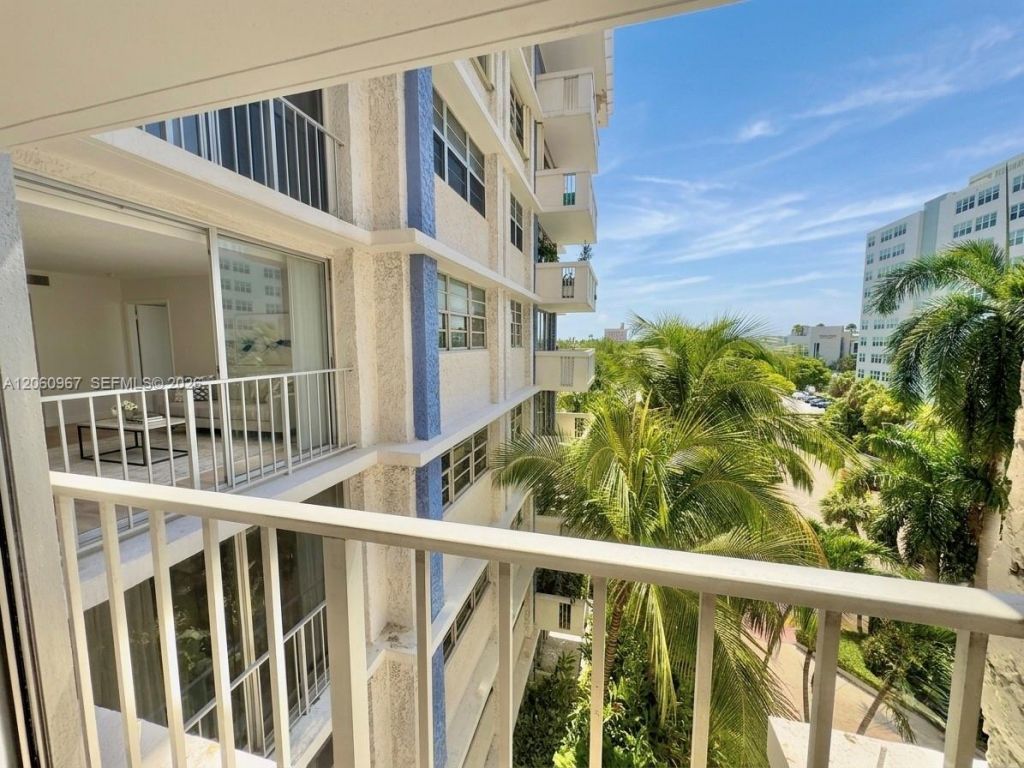 800 West Ave, Unit 632, Miami Beach, FL 33139 Photo