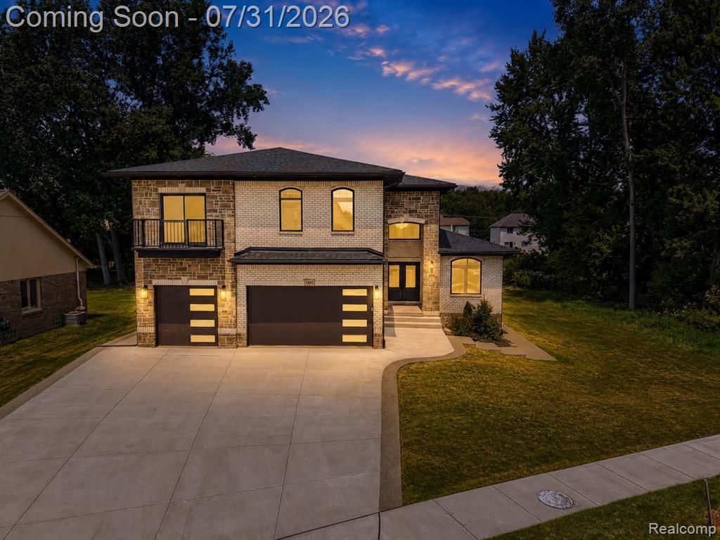 1683 Delta Drive , Troy, MI 48085 Main Photo