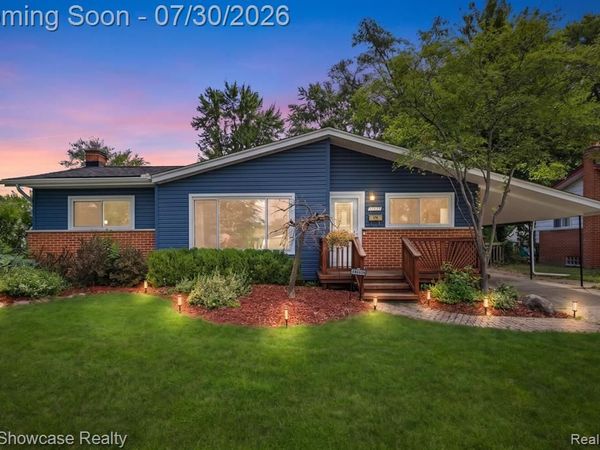 14630 Melrose Street , Livonia, MI 48154