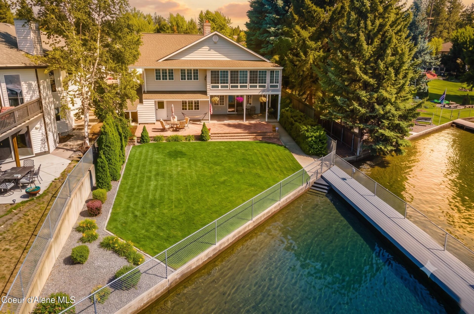 1910 E Rodkey Dr, Post Falls, ID 83854 Main Photo