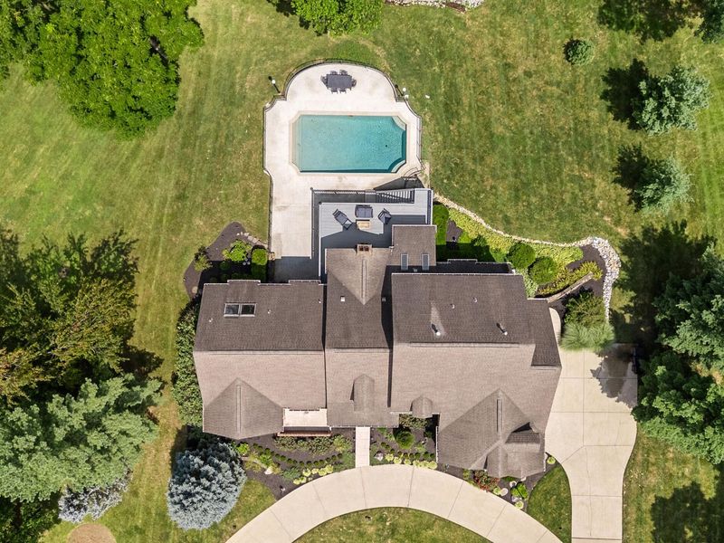 808 Squire Lake Drive, Villa Hills, KY 41017 Photo 3