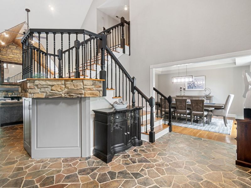 808 Squire Lake Drive, Villa Hills, KY 41017 Photo 8