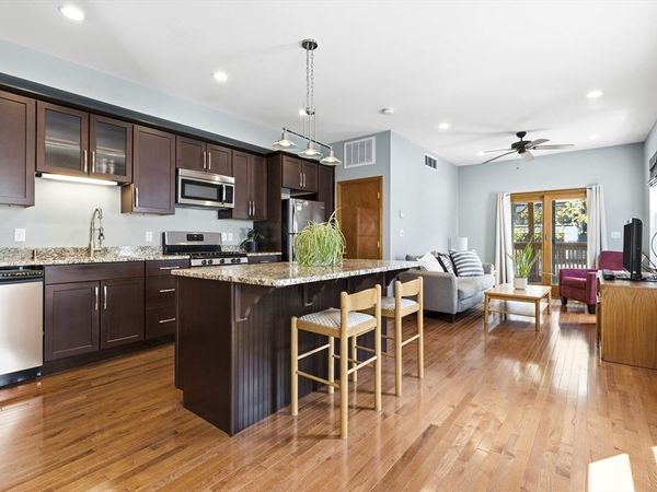419 E 3rd St, Unit 2, Boston, MA 02127
