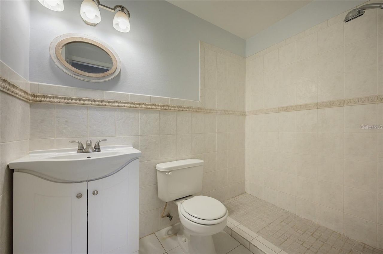 2608 Hidden Lake Drive N, Unit C, Sarasota, FL 34237 Photo
