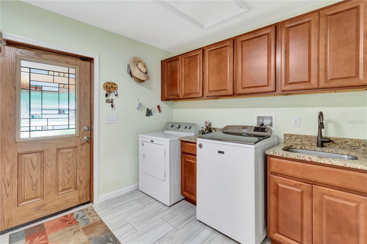 7427 Redwing Road, Groveland, FL 34736 Photo