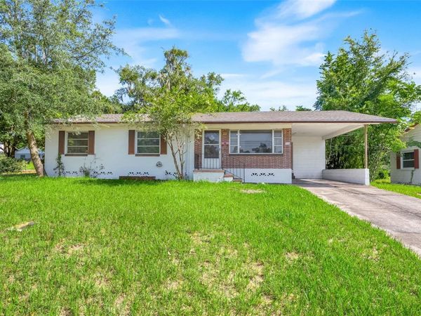 439 W WISCONSIN AVENUE , DELAND, FL 32720
