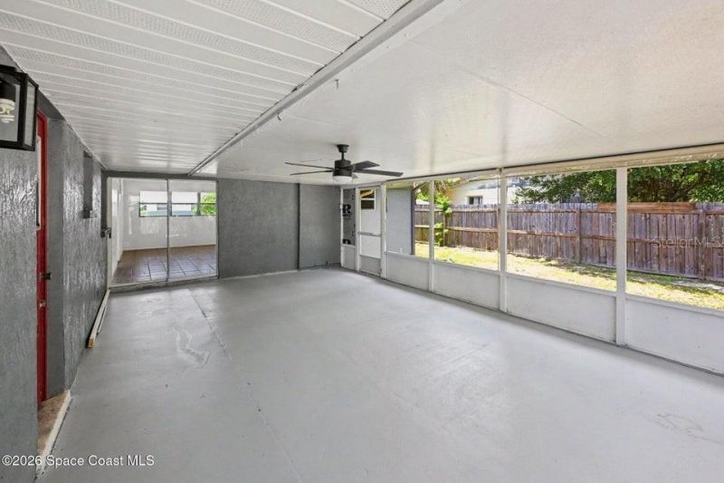 2292 Lakeview Drive , Melbourne, FL 32935 Photo