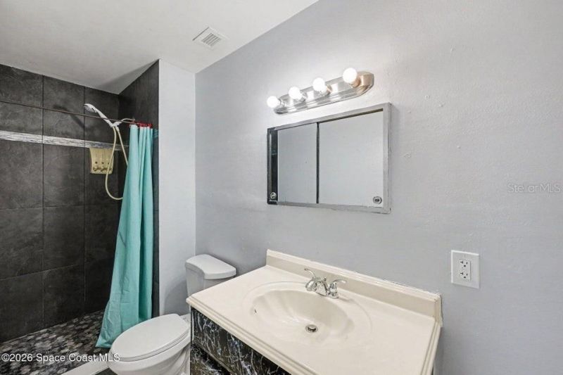 2292 Lakeview Drive , Melbourne, FL 32935 Photo