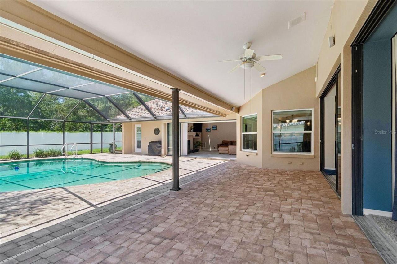 2937 Hillcreek Circle S, Clearwater, FL 33759 Photo
