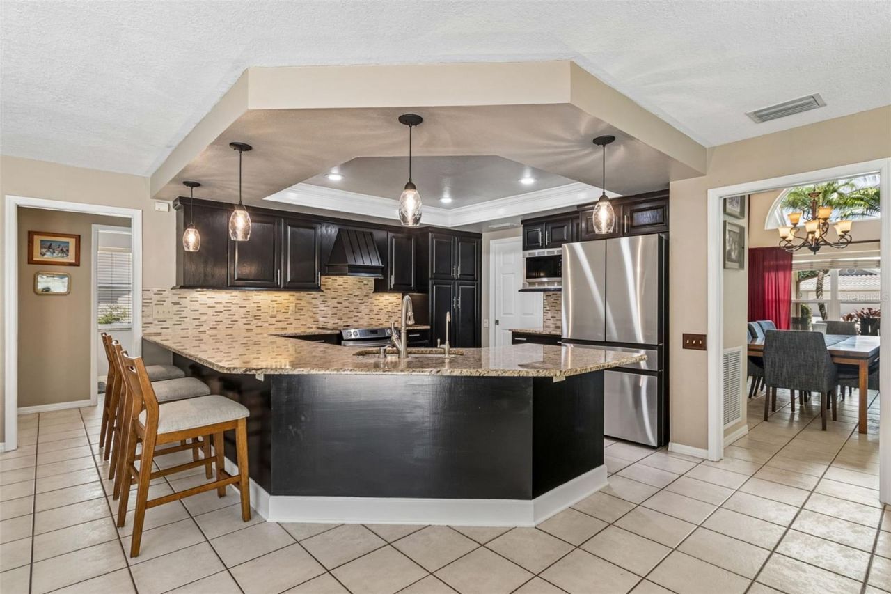 2937 Hillcreek Circle S, Clearwater, FL 33759 Photo