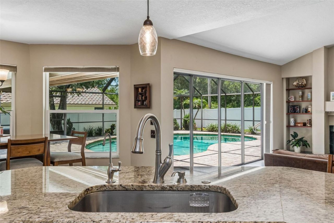 2937 Hillcreek Circle S, Clearwater, FL 33759 Photo