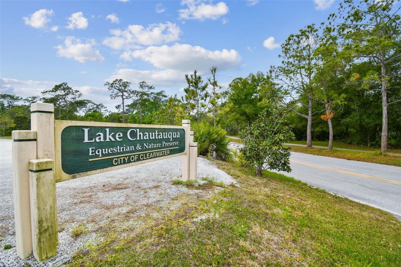 2937 Hillcreek Circle S, Clearwater, FL 33759 Photo