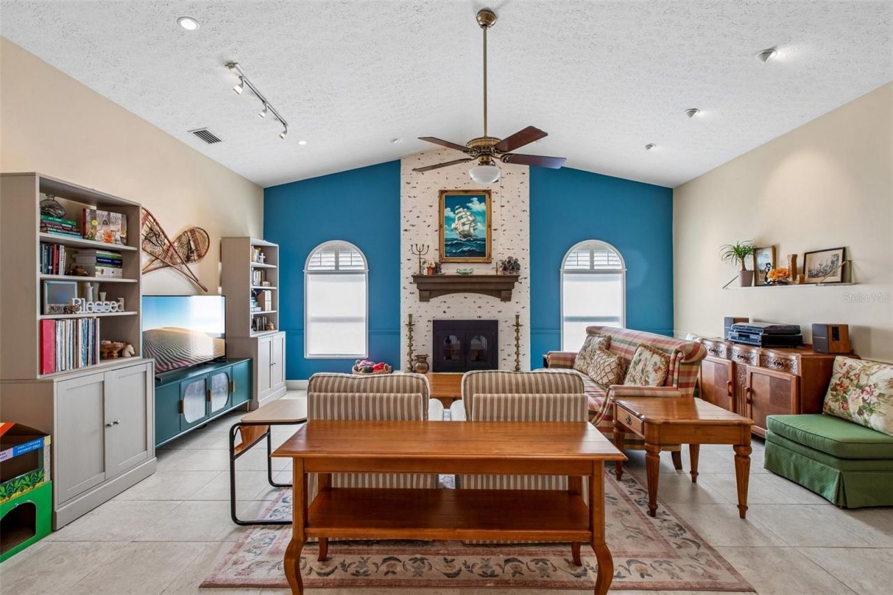 3949 Appletree Drive, Valrico, FL 33594 Photo