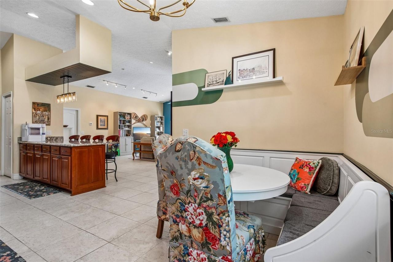 3949 Appletree Drive, Valrico, FL 33594 Photo