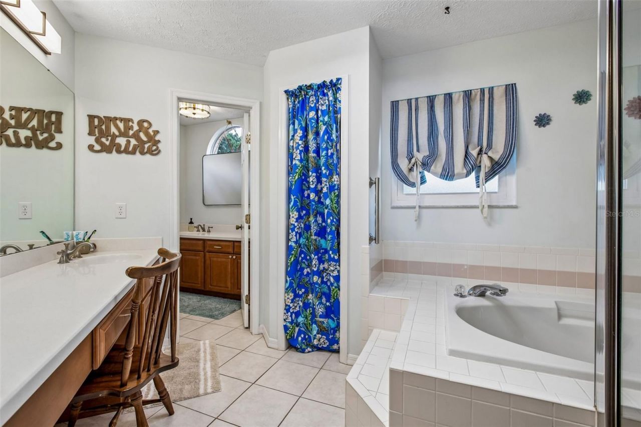 3949 Appletree Drive, Valrico, FL 33594 Photo