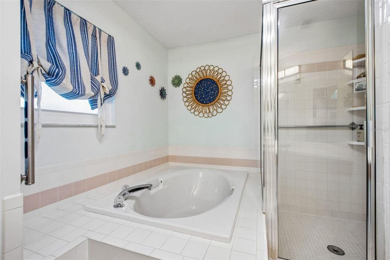 3949 Appletree Drive, Valrico, FL 33594 Photo