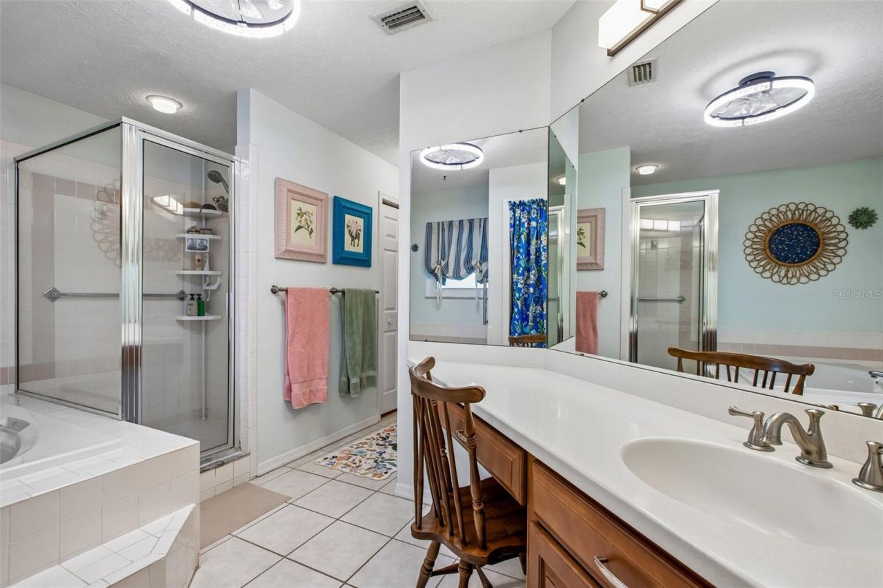 3949 Appletree Drive, Valrico, FL 33594 Photo