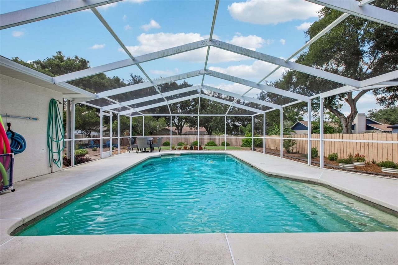 3949 Appletree Drive, Valrico, FL 33594 Photo