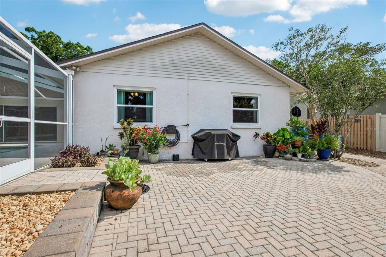3949 Appletree Drive, Valrico, FL 33594 Photo