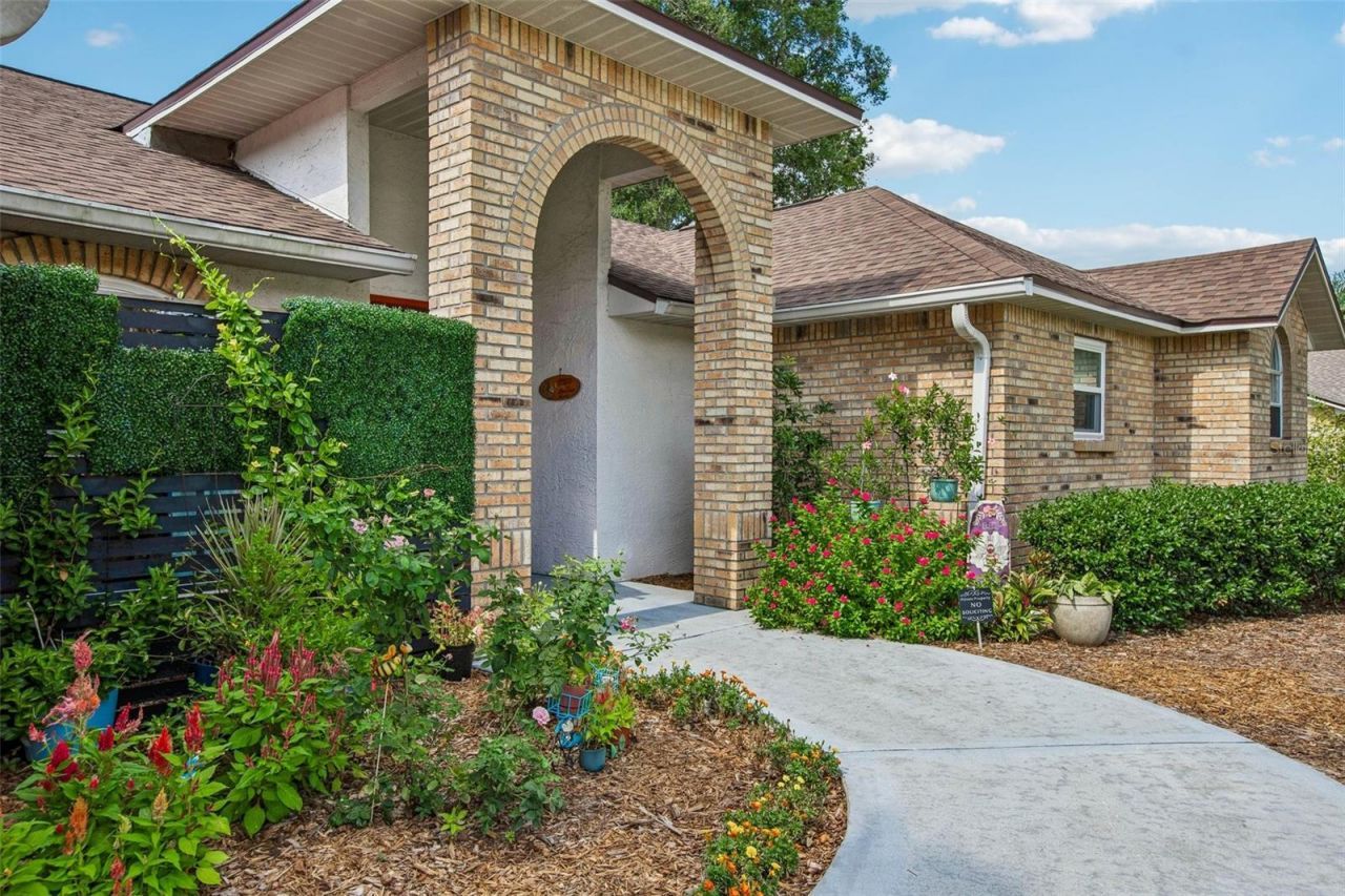 3949 Appletree Drive, Valrico, FL 33594 Photo