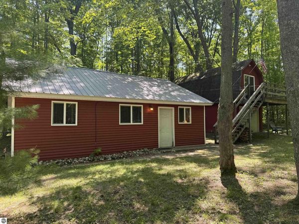 6700 Park Drive NE, Kalkaska, MI 49646