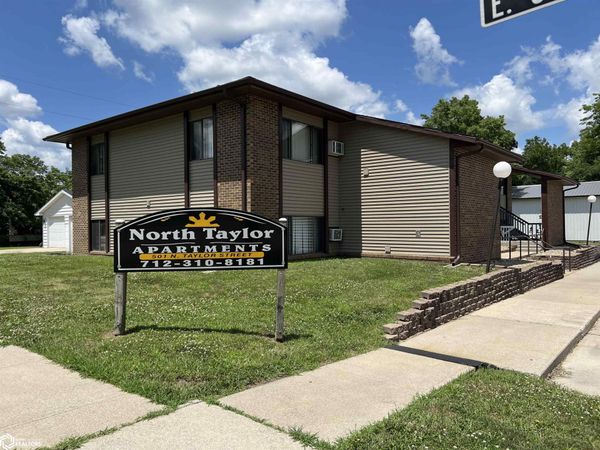 501 N Taylor Street, Mount Ayr, IA 50854