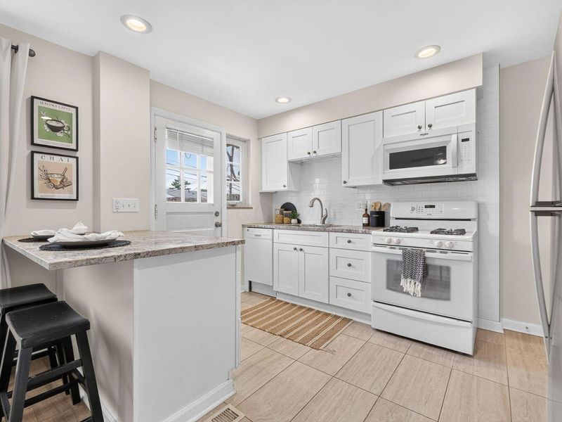 1866 Northwest Boulevard, Unit 16D, Columbus, OH 43212 Photo 11