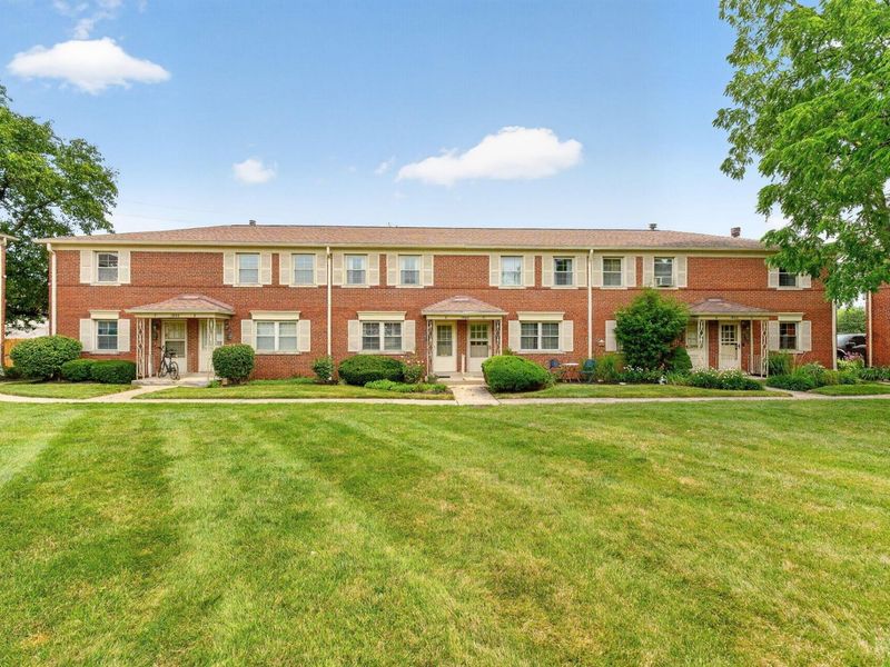 1866 Northwest Boulevard, Unit 16D, Columbus, OH 43212 Photo 2