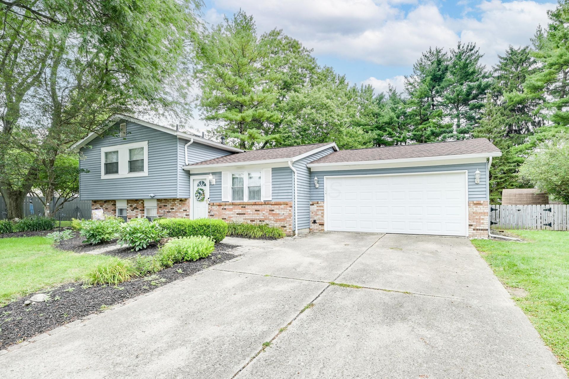 2054 Decker Court , Columbus, OH 43235 Main Photo