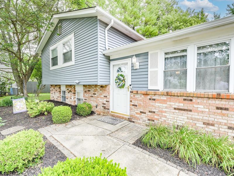 2054 Decker Court, Columbus, OH 43235 Photo 5
