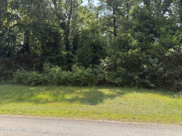 Pate Road, Columbus, MS 39773
