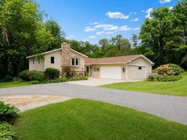1709 60th Avenue SE, Rochester, MN 55904