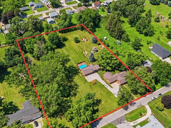 4290 NE 27th Street , Des Moines, IA 50317