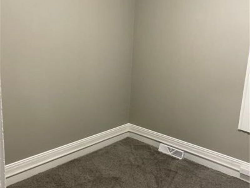 7110 Lawn Avenue, Cleveland, OH 44102 Photo 19