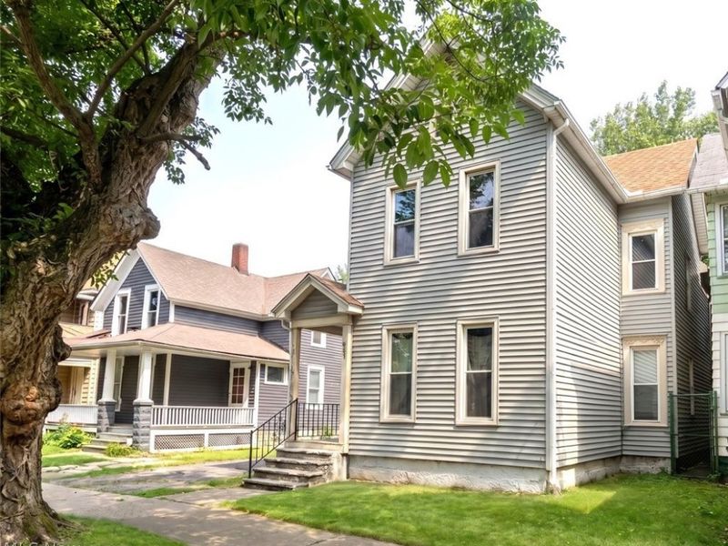 7110 Lawn Avenue, Cleveland, OH 44102 Photo 3