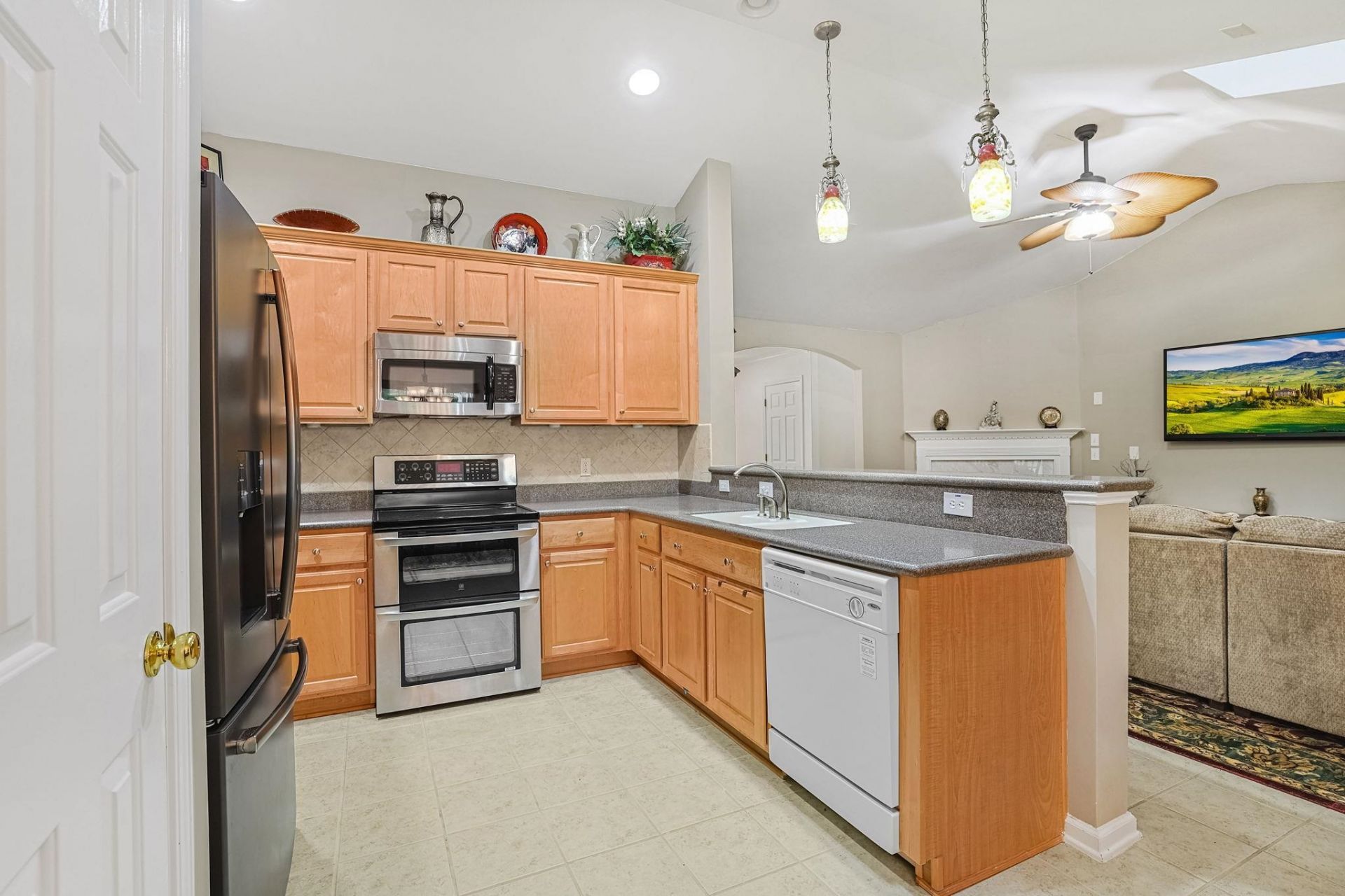 3456 Arrowhead Blvd.  Photo 9