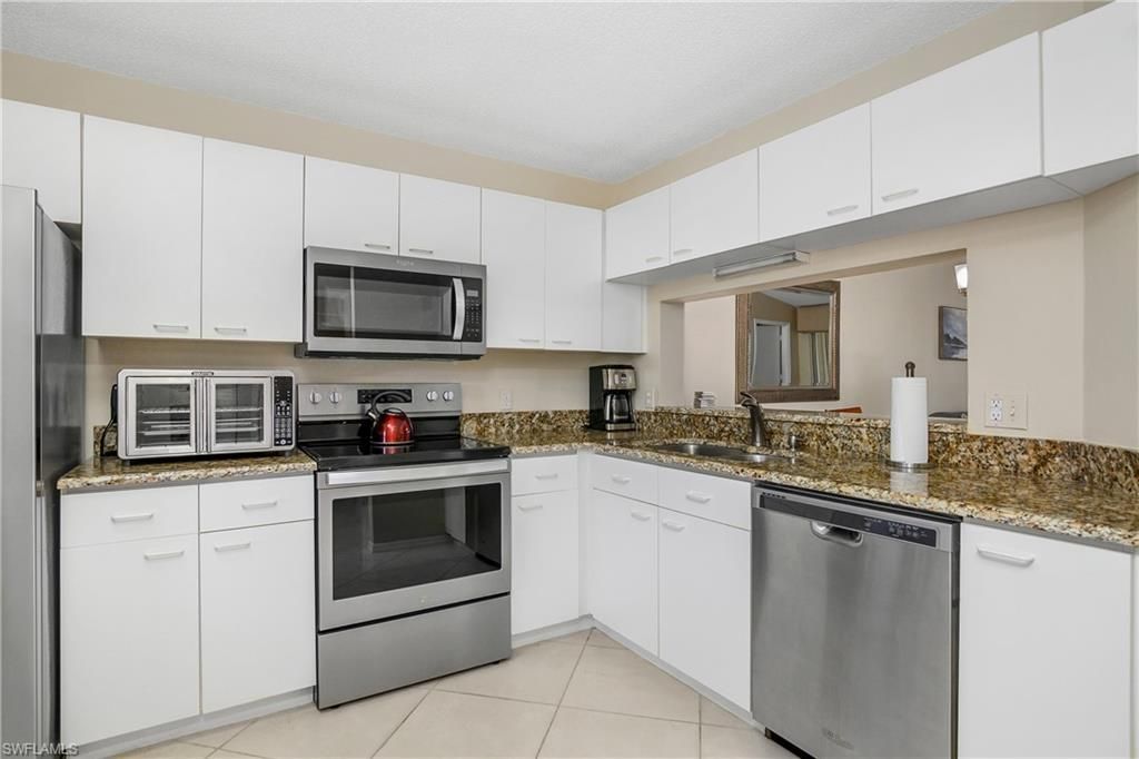 7754 Emerald Cir, Unit T202, Naples, FL 34109 Photo