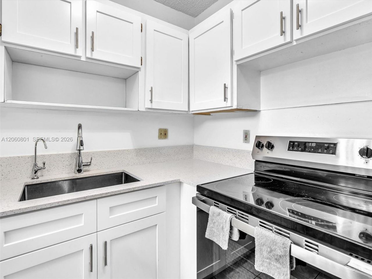 13500 NE 3rd Ct , Unit 121, North Miami, FL 33161 Photo