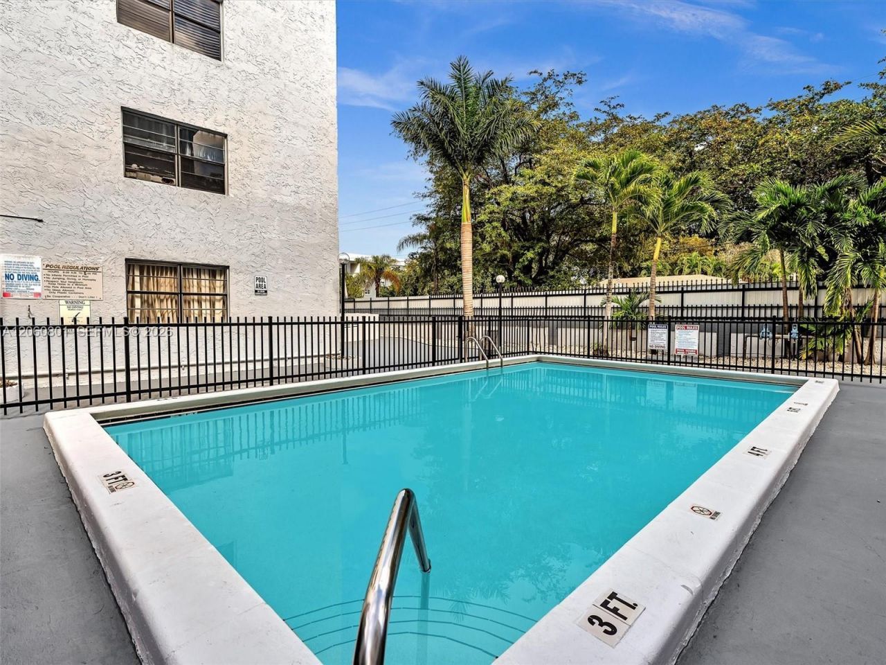 13500 NE 3rd Ct , Unit 121, North Miami, FL 33161 Photo