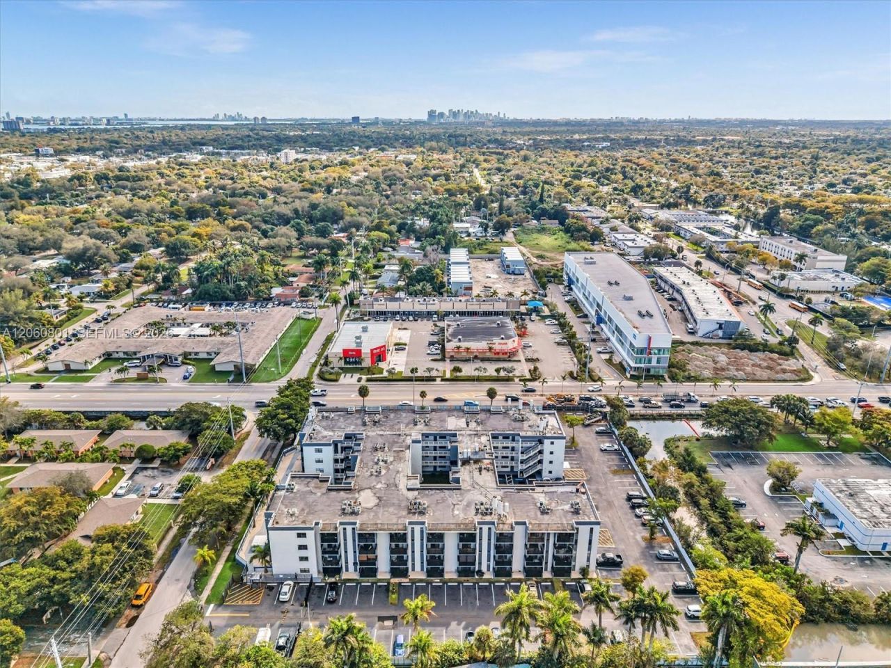 13500 NE 3rd Ct , Unit 121, North Miami, FL 33161 Photo