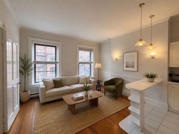 312 Marlborough Street, Unit 5, Boston, MA 02116