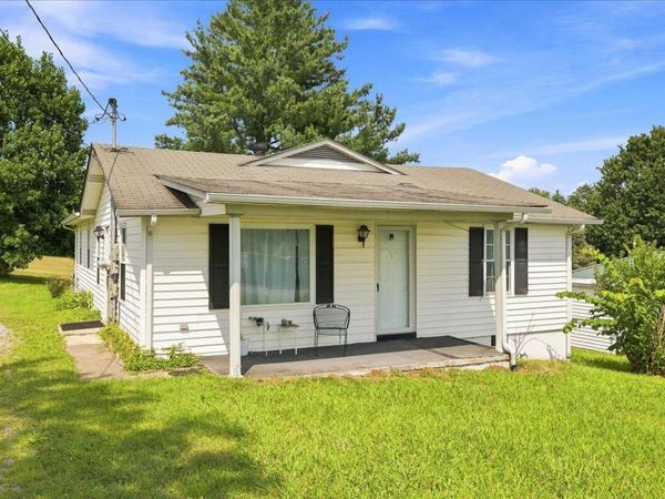 1324 Davis Street, Morristown, TN 37814