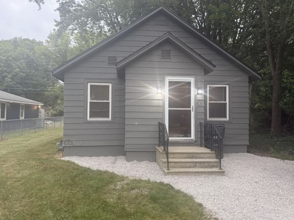 363 Searles Avenue, Benton Harbor, MI 49022