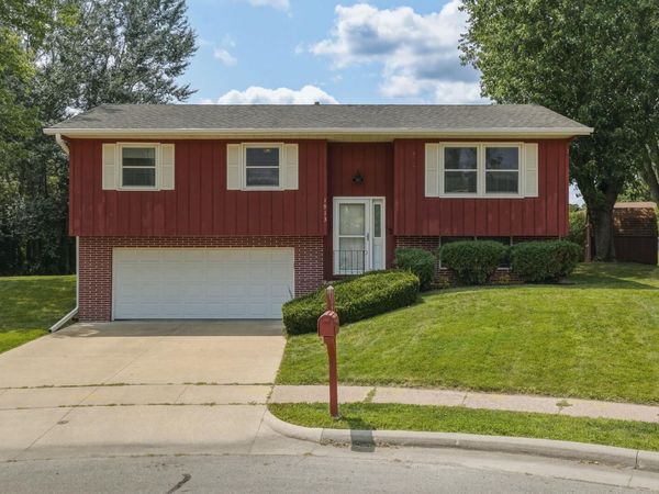 1913 Clifford Street, Dubuque, IA 52002