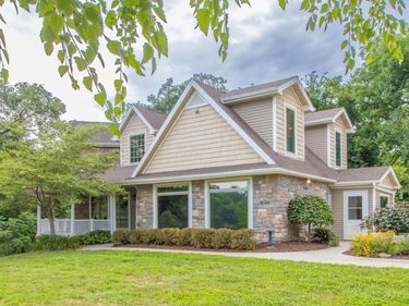 1540 Hartline Lane, Omaha, NE 68112