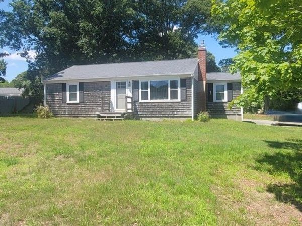 32 Chadwick Ave, Barnstable, MA 02601