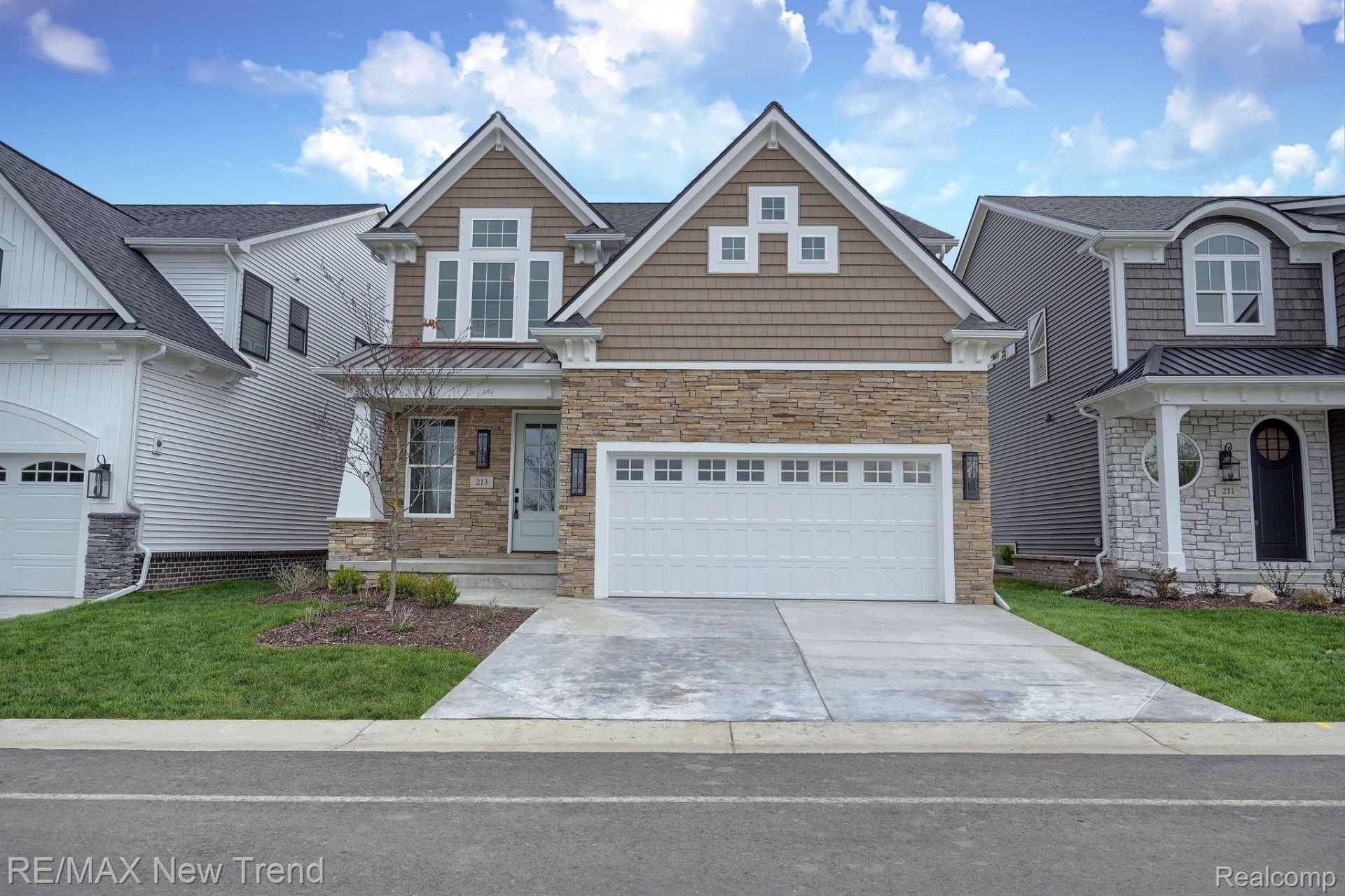 213 Mountain View Lane, Milford Village, Mi 48381 Main Photo